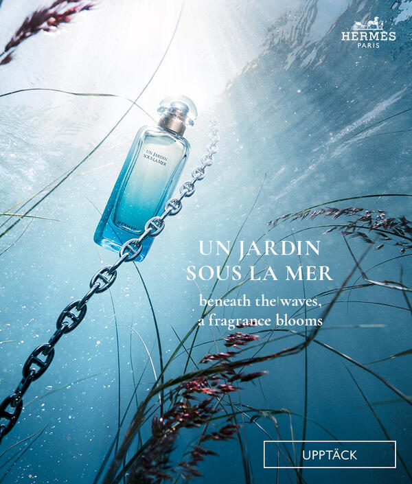 Beneath the waves, a fragrance blooms