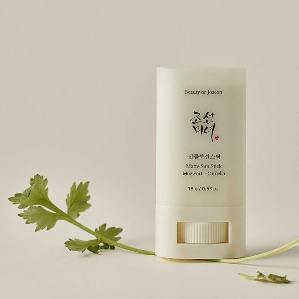 Matte Sun Stick: Mugwort + Camelia, 18g