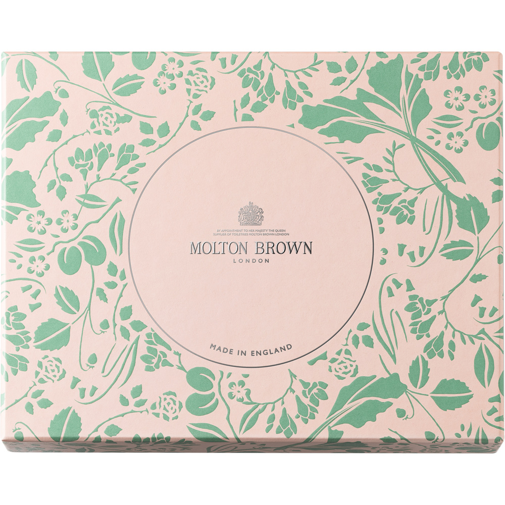 Gift Set Floral & Fruity Body Care Collection