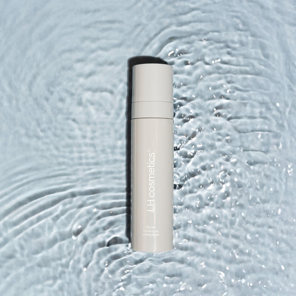 On Set - Subtle Glow Setting Spray, 100ml