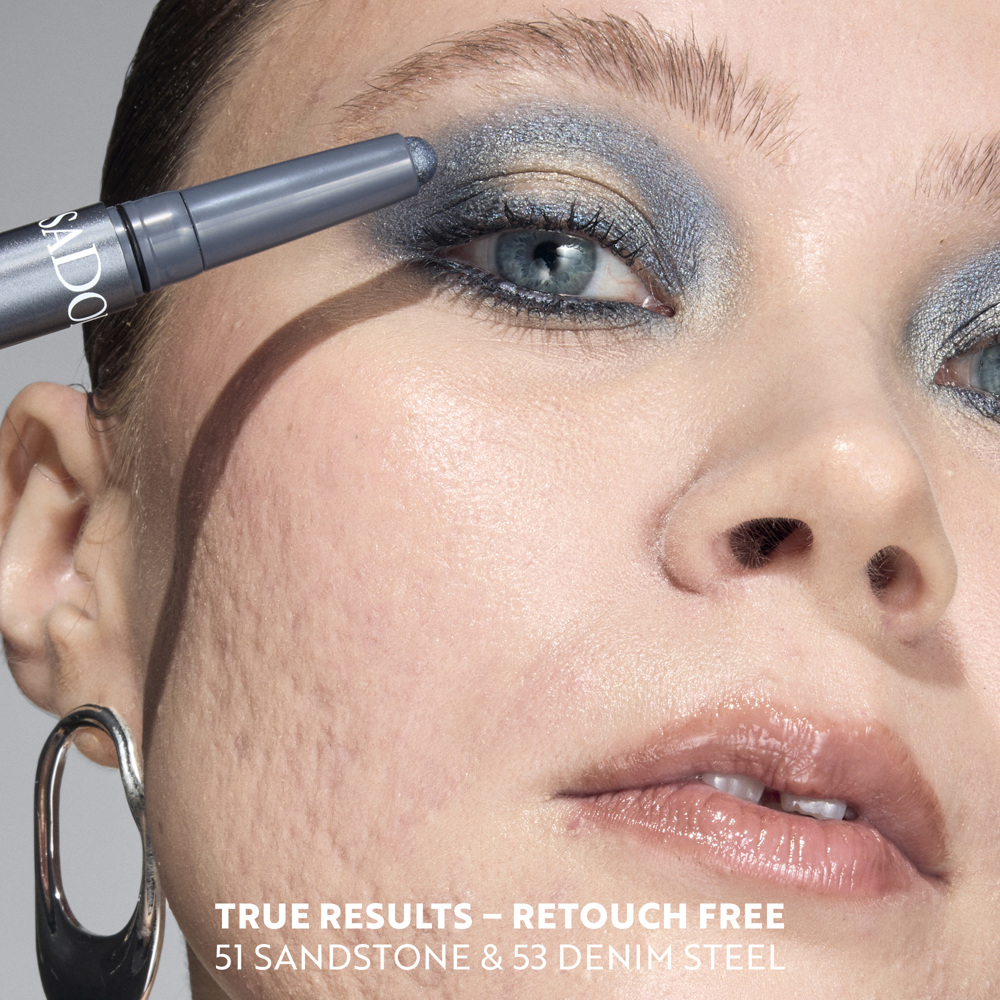 The Gleam Eyeshadow Stick Longwear & Water-Resistant