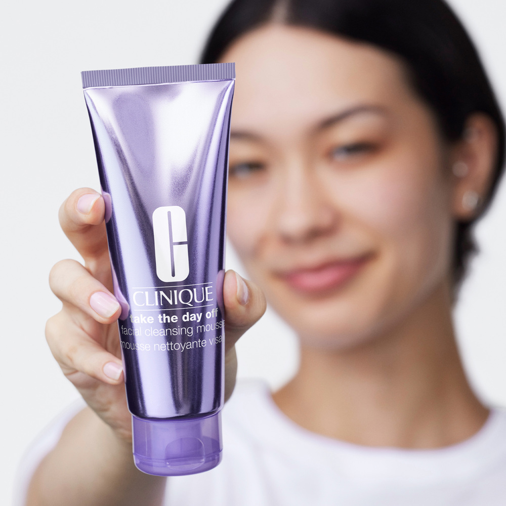 Take The Day Off Facial Cleansing Mousse, 125ml