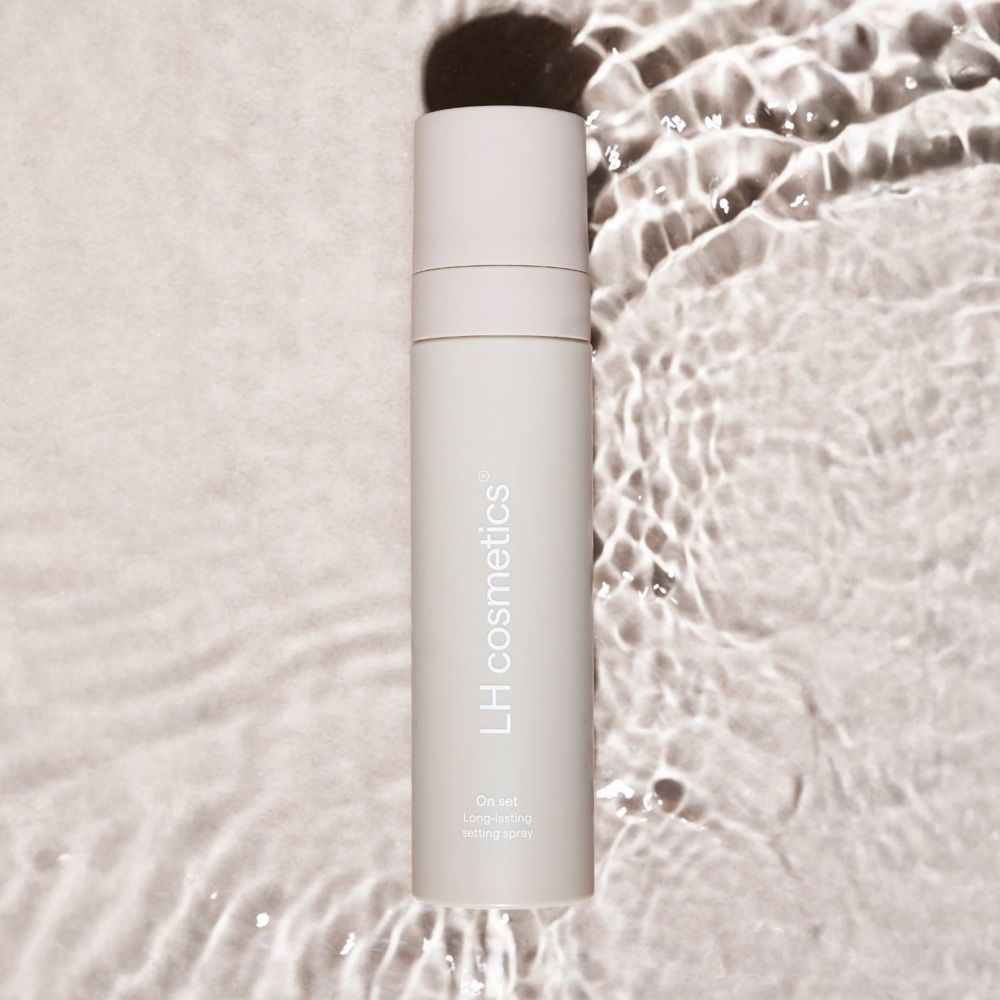 On Set Long-Lasting Setting Spray, 100ml