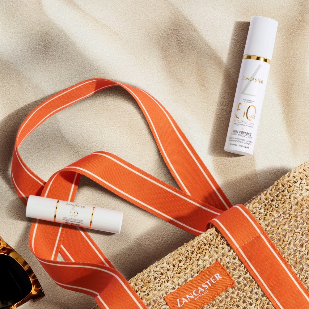 Sun Perfect Clear & Tinted Duo Stick SPF50, 12g