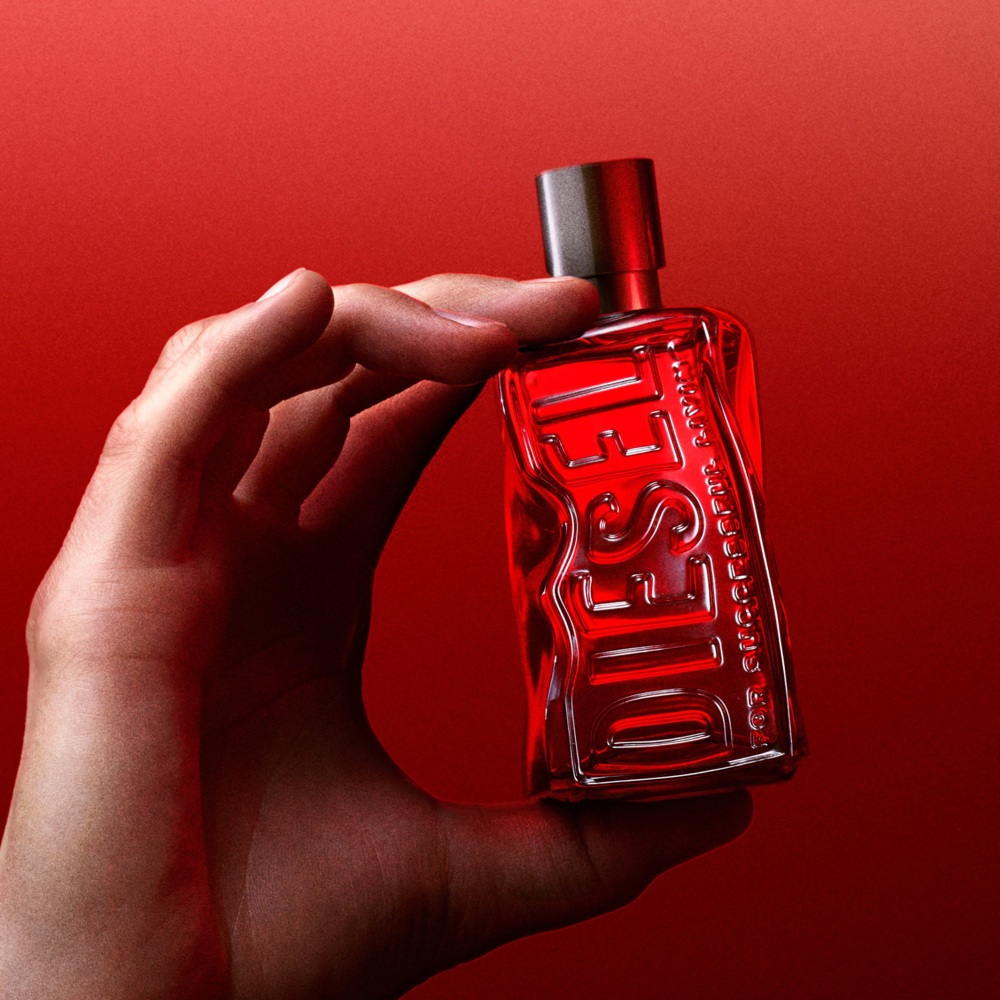 D Red, Le Parfum