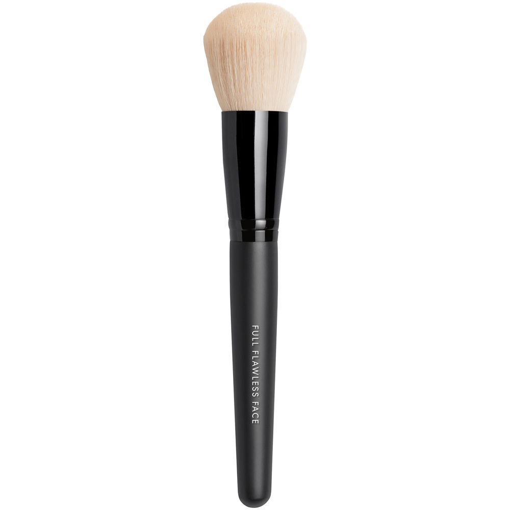 Full Flawless Application Face Brush