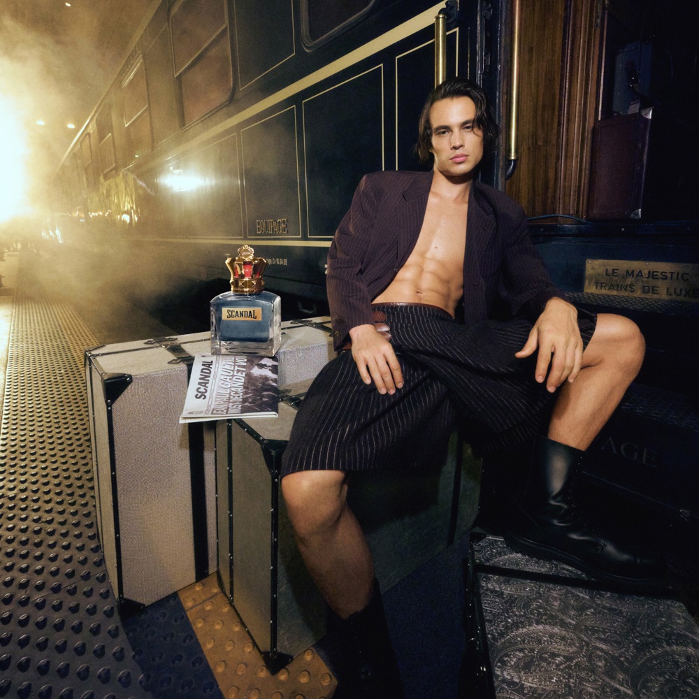 Scandal for Him, EdT