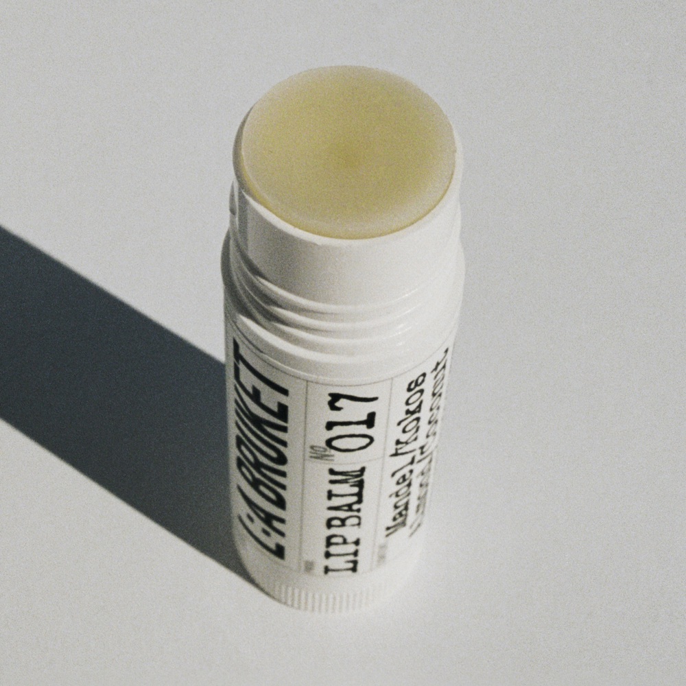 017 Lip Balm, Almond and Coconut, 14g