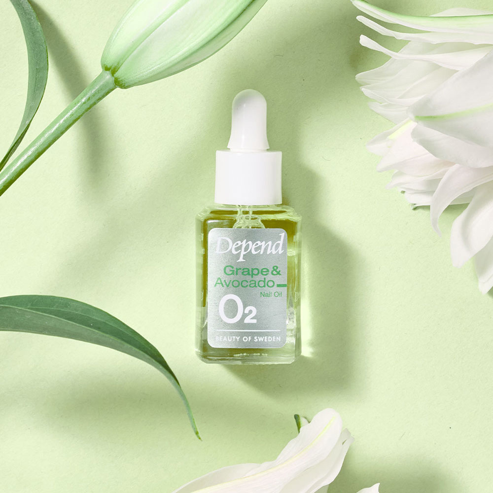 O2 Grape & Avocado Nail Oil