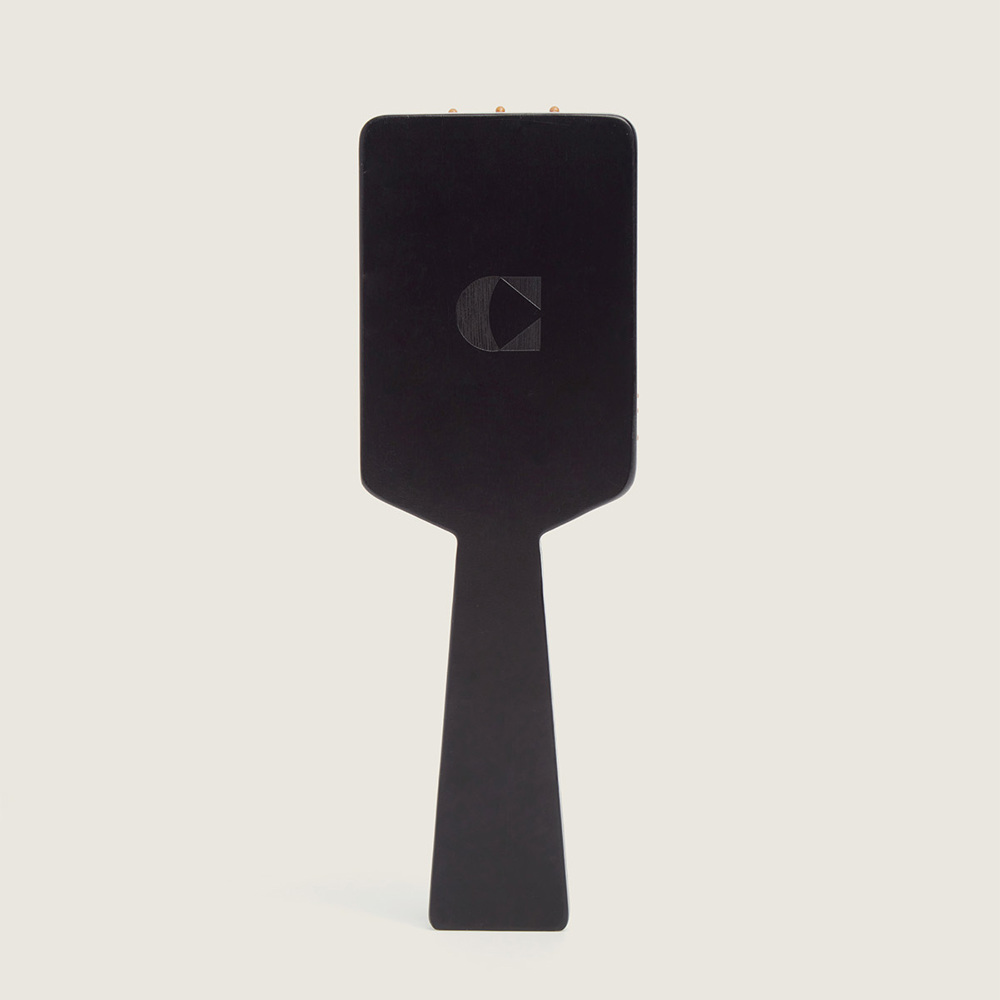 Pelo Paddle Brush