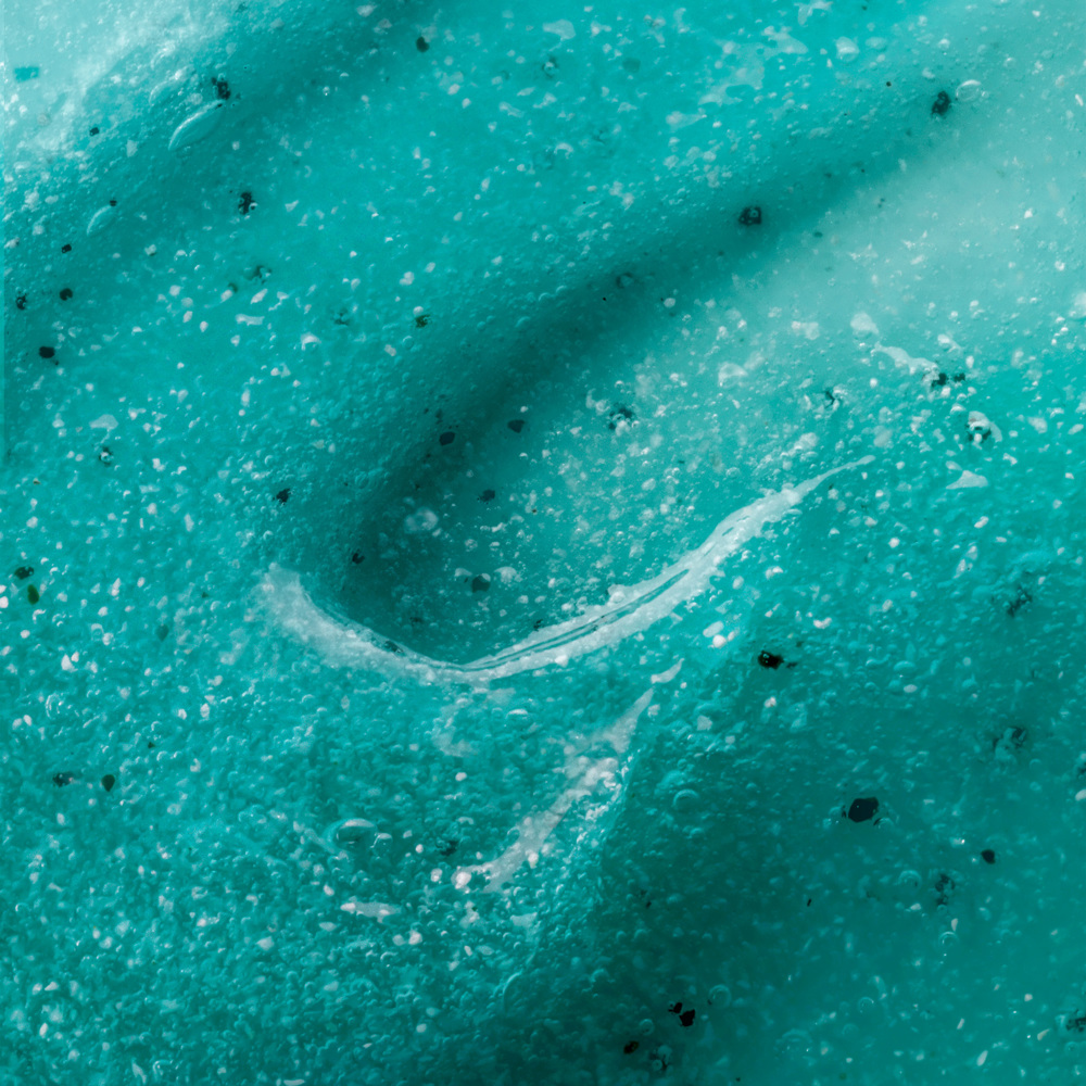 Bath Therapy Revitalizing Blend Body Scrub, 200ml